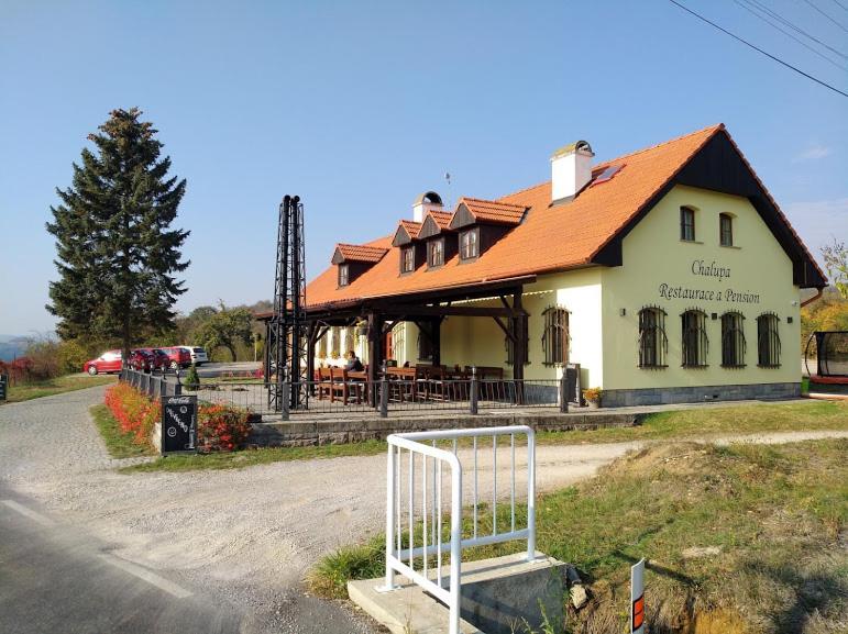 Penzión pre hostí Restaurace A Hlasna Treban