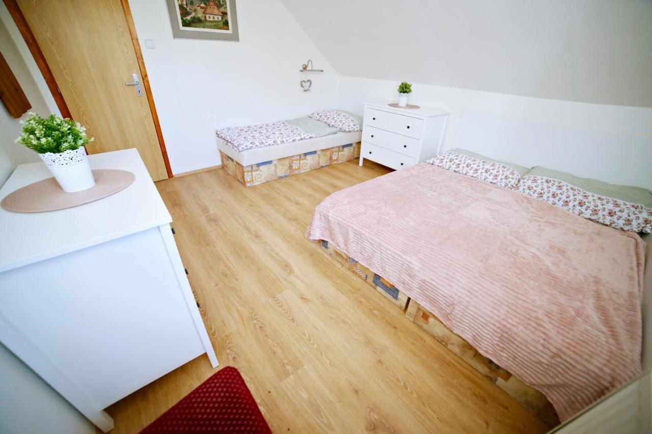 Restaurace A Penzión pre hostí Hlasna Treban
